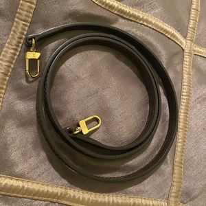 💯 authentic Louis Vuitton EVA strap - LIKE NEW!